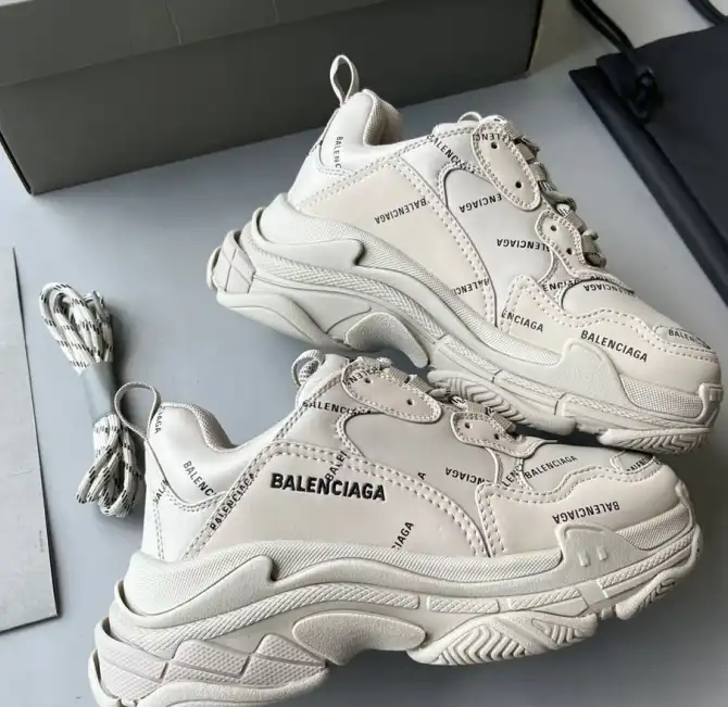 hype Balenciaga Sneakers