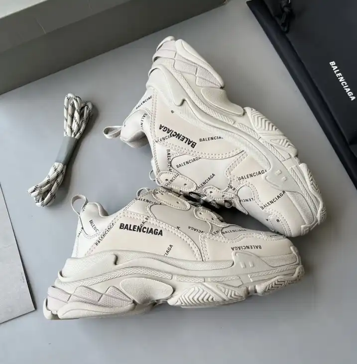 hype Balenciaga Sneakers