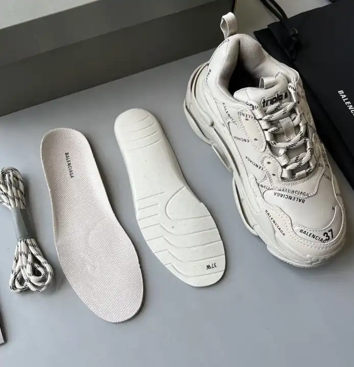 hype Balenciaga Sneakers