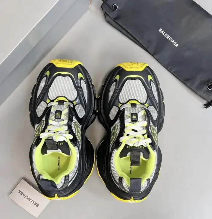 hype Balenciaga Sneakers