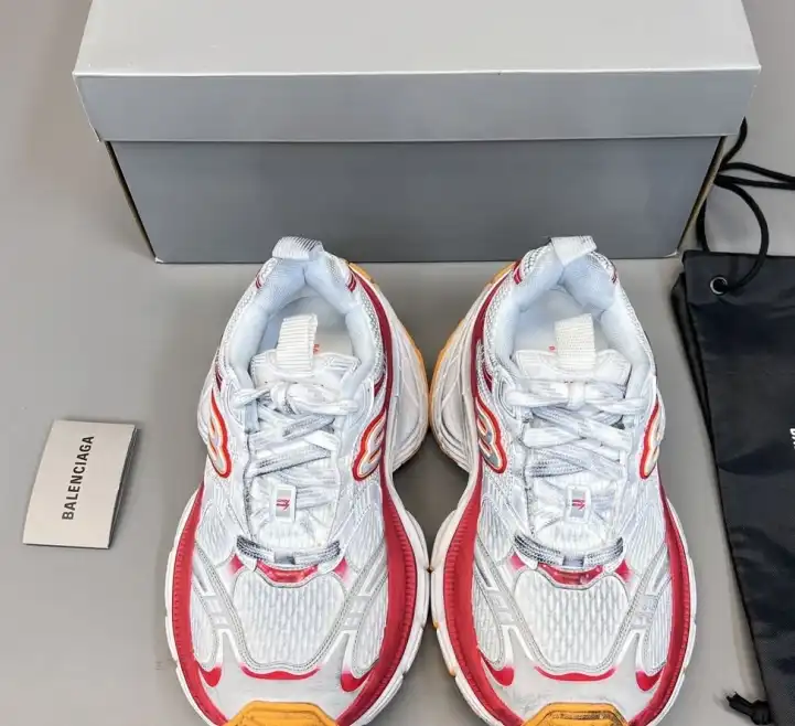 hype Balenciaga Sneakers