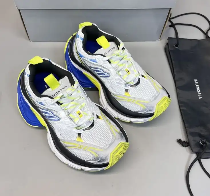 hype Balenciaga Sneakers