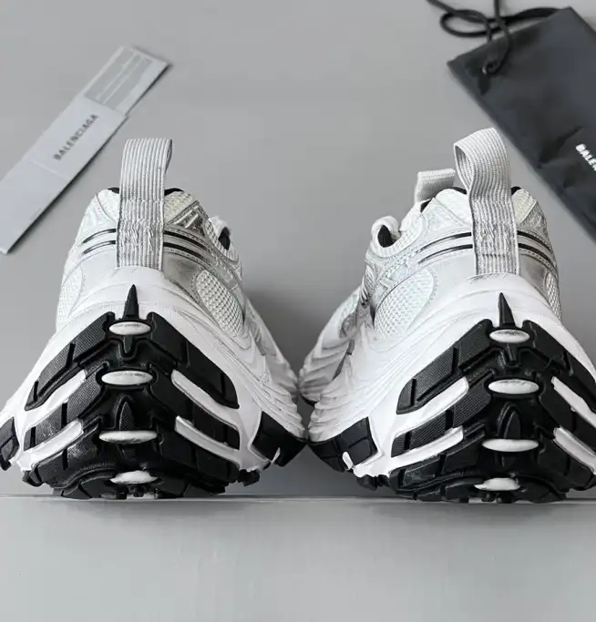 hype Balenciaga Sneakers