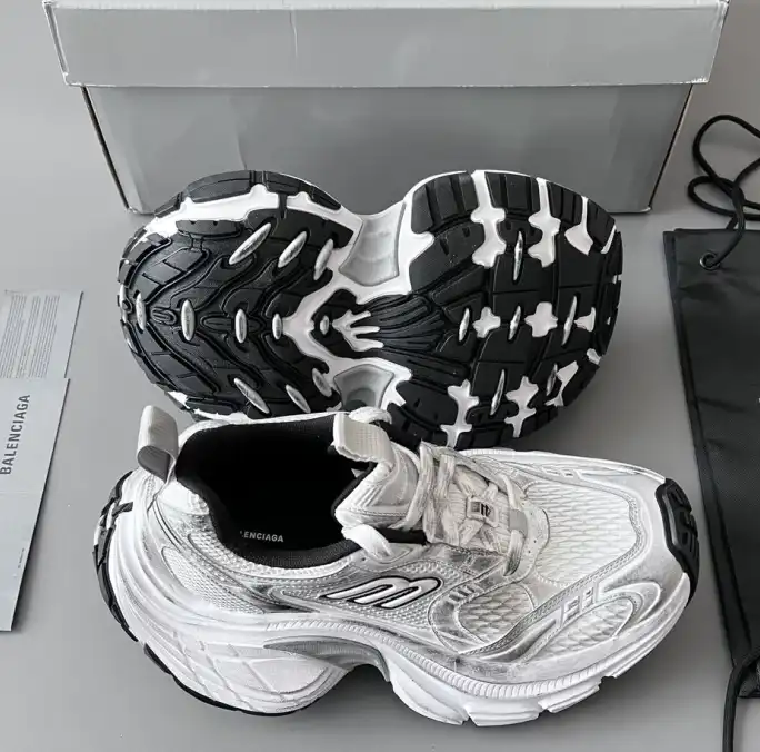 hype Balenciaga Sneakers