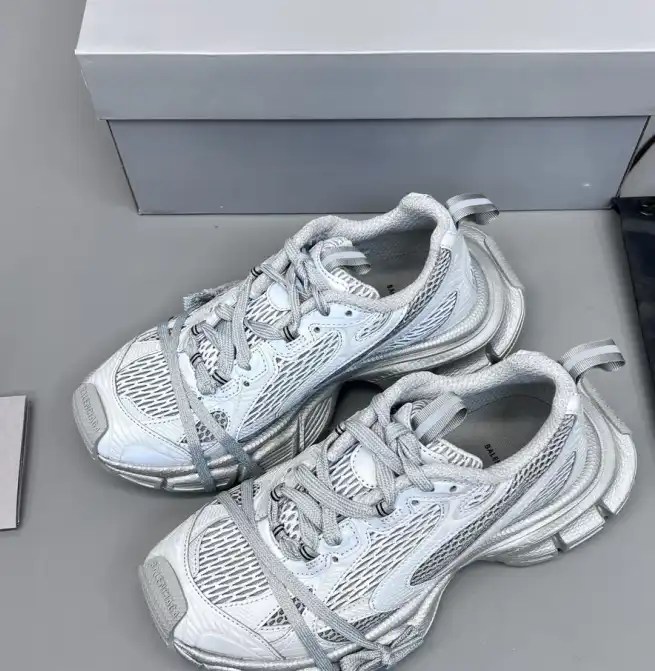 hype Balenciaga Sneakers