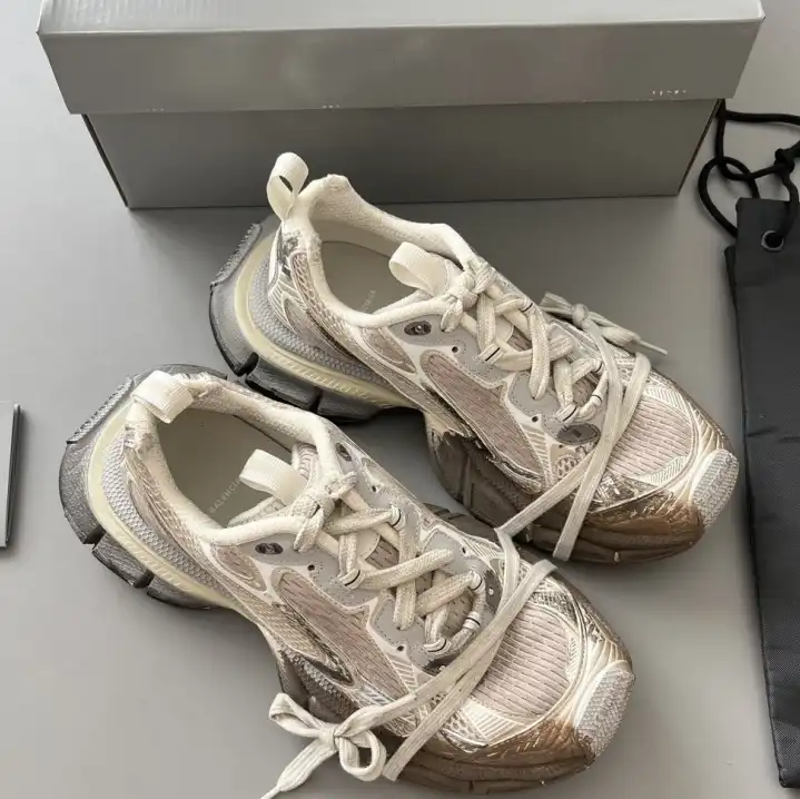 hype Balenciaga Sneakers