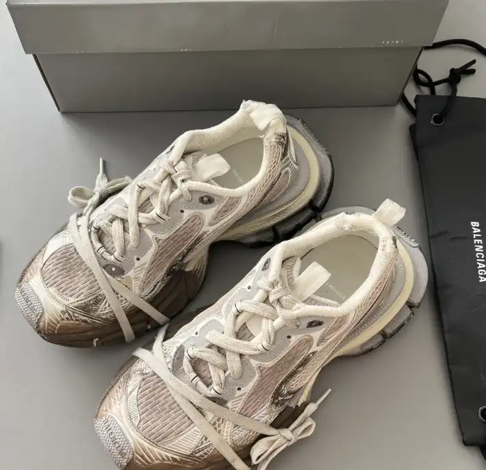 hype Balenciaga Sneakers