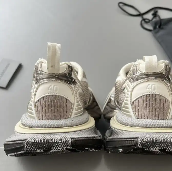 hype Balenciaga Sneakers