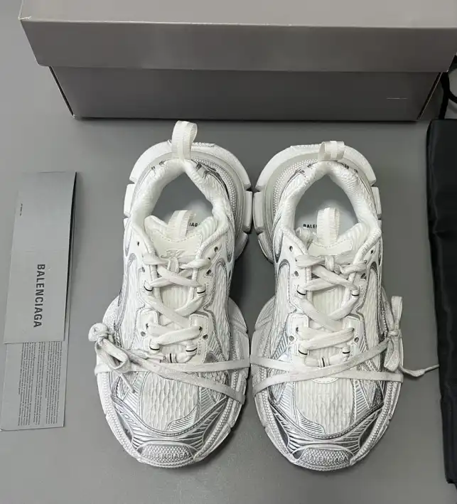 hype Balenciaga Sneakers