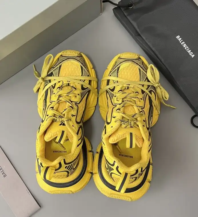 hype Balenciaga Sneakers