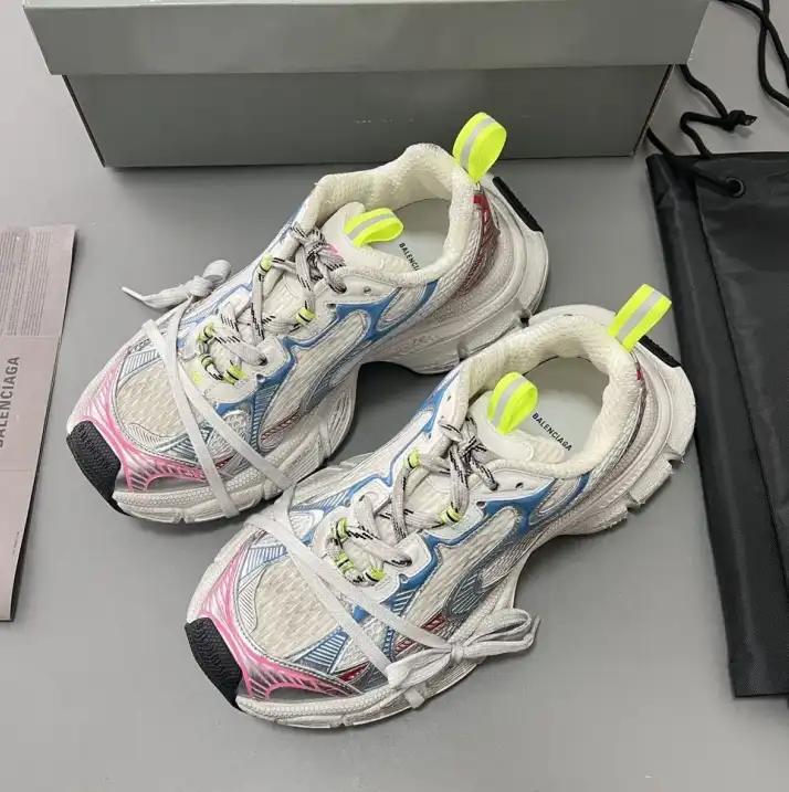 hype Balenciaga Sneakers