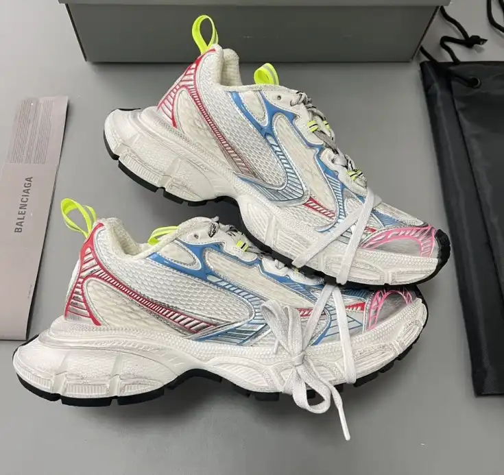 hype Balenciaga Sneakers