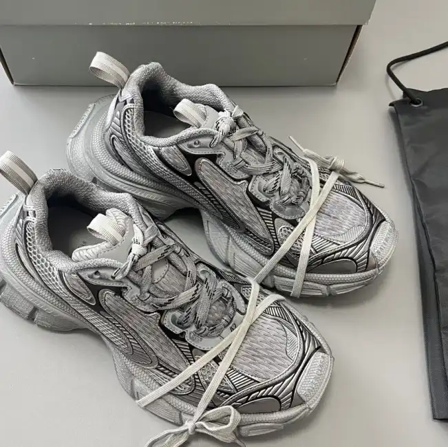 hype Balenciaga Sneakers