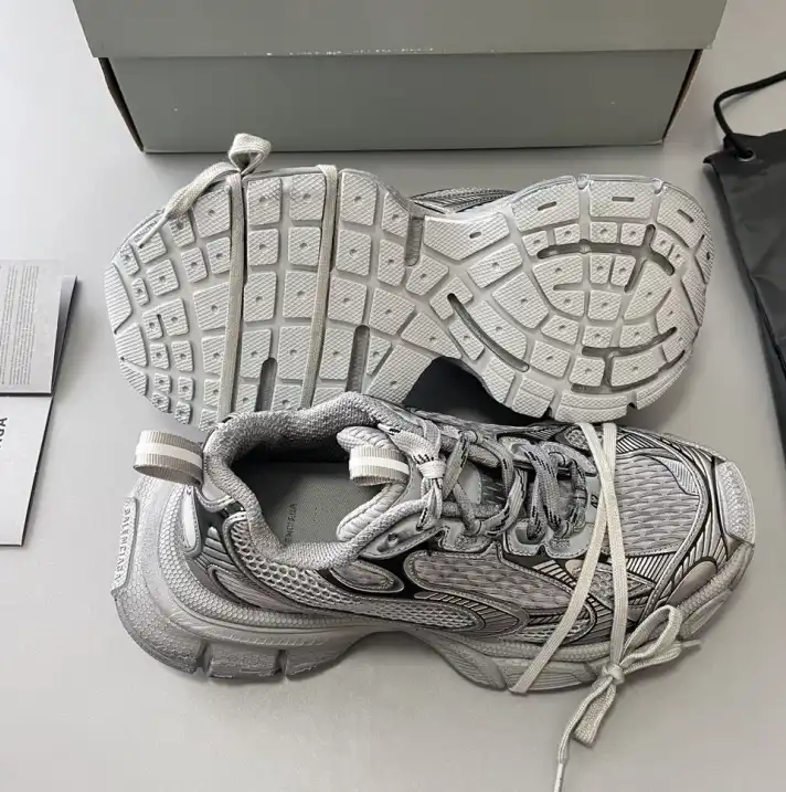 hype Balenciaga Sneakers