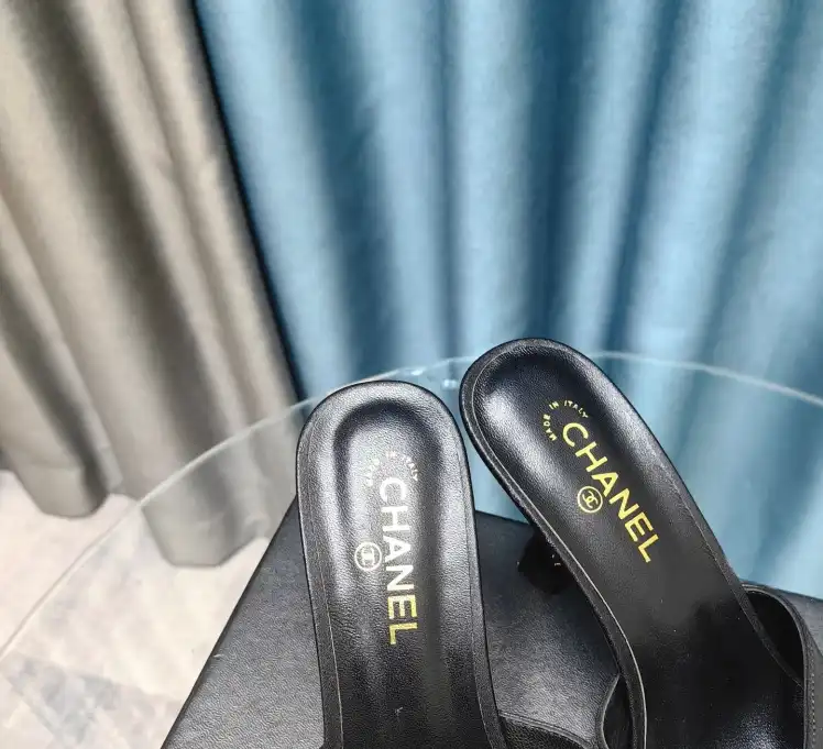 hype Chanel Slippers