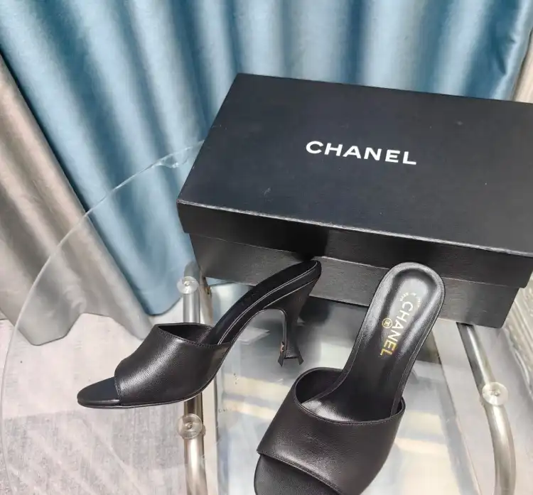 hype Chanel Slippers