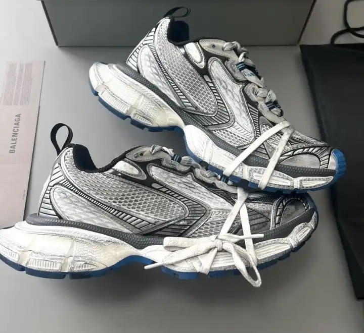 hype Balenciaga Sneakers