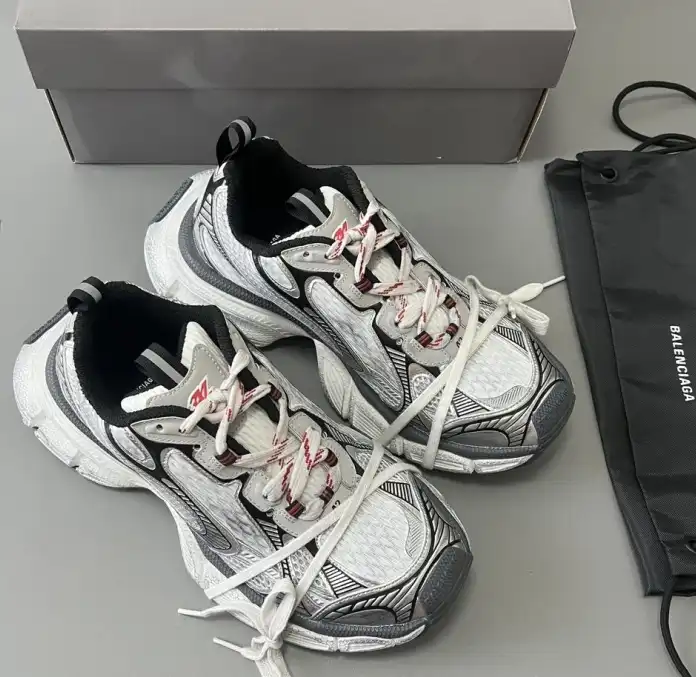 hype Balenciaga Sneakers