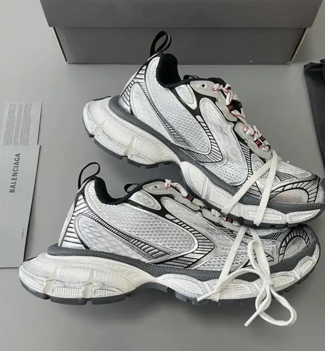 hype Balenciaga Sneakers