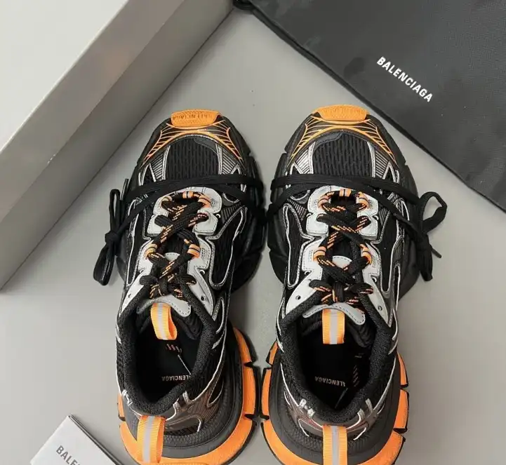 hype Balenciaga Sneakers