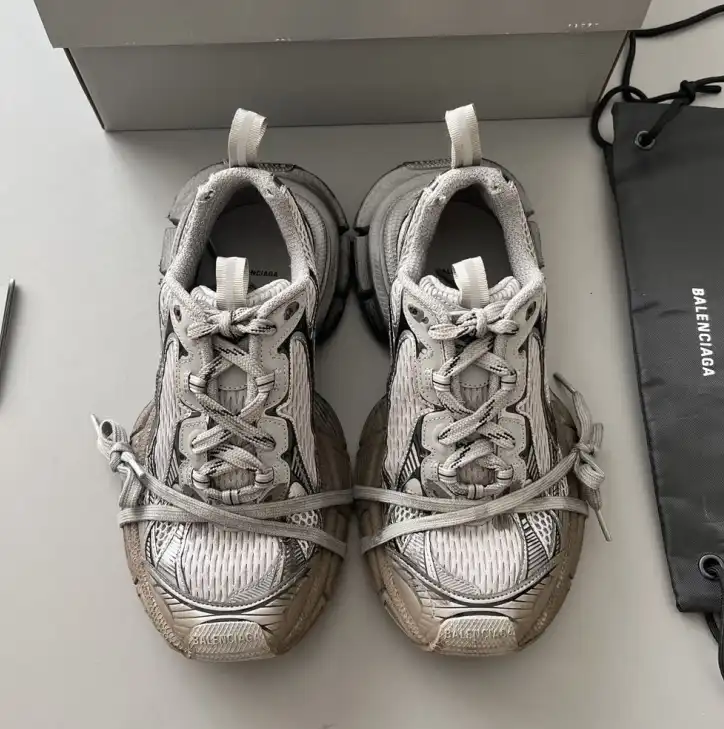 hype Balenciaga Sneakers