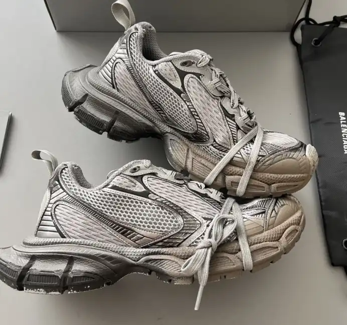 hype Balenciaga Sneakers