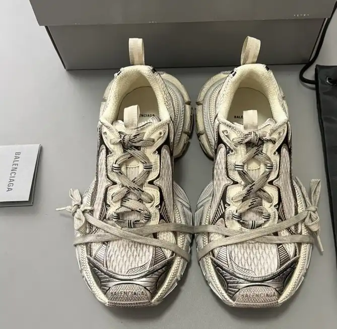 hype Balenciaga Sneakers