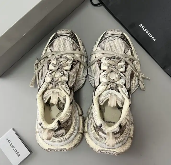 hype Balenciaga Sneakers