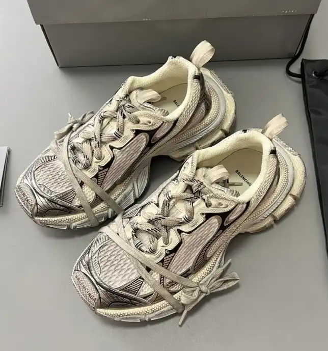 hype Balenciaga Sneakers