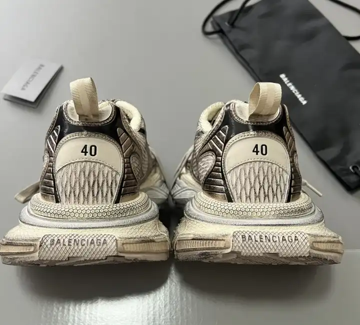 hype Balenciaga Sneakers