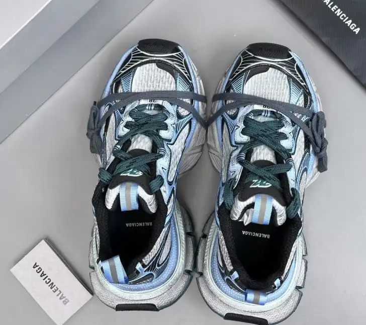 hype Balenciaga Sneakers