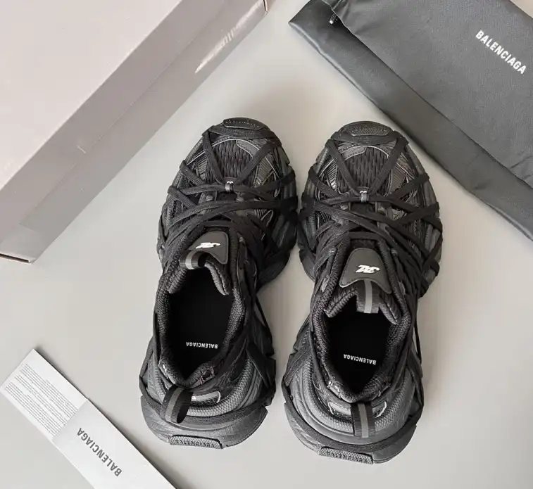 hype Balenciaga Sneakers