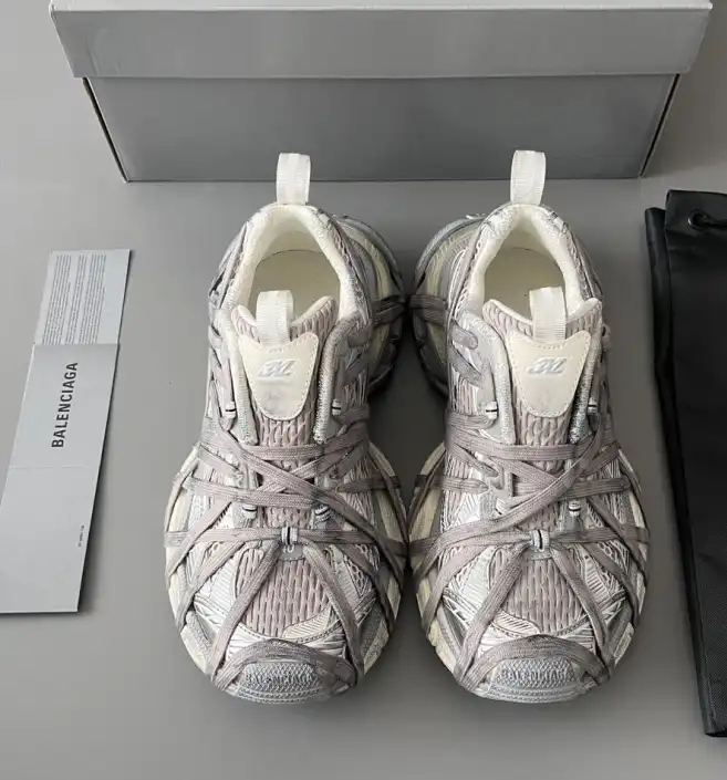 hype Balenciaga Sneakers