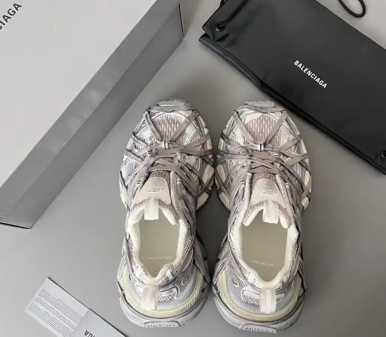 hype Balenciaga Sneakers