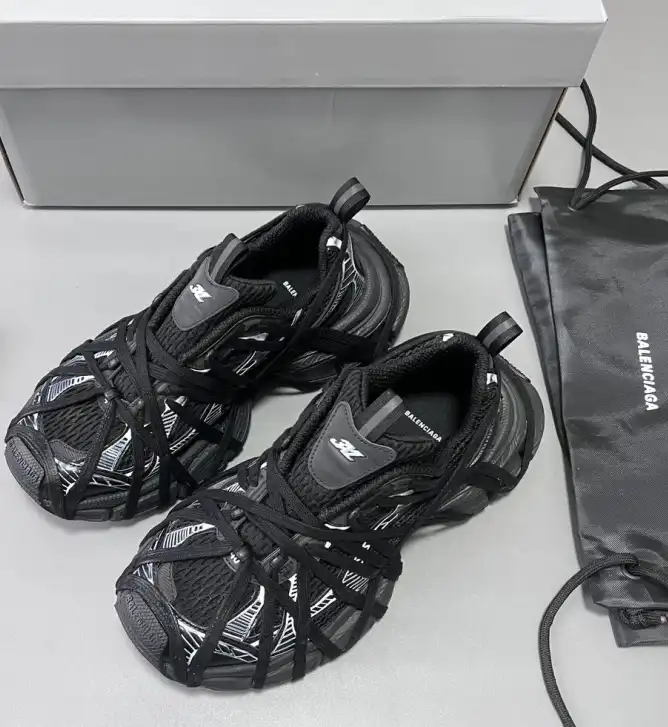 hype Balenciaga Sneakers