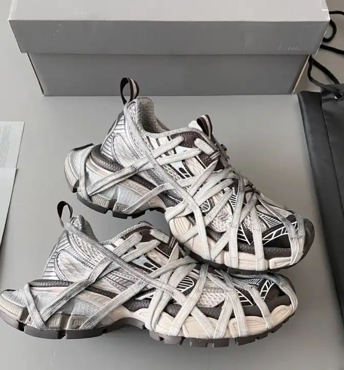 hype Balenciaga Sneakers