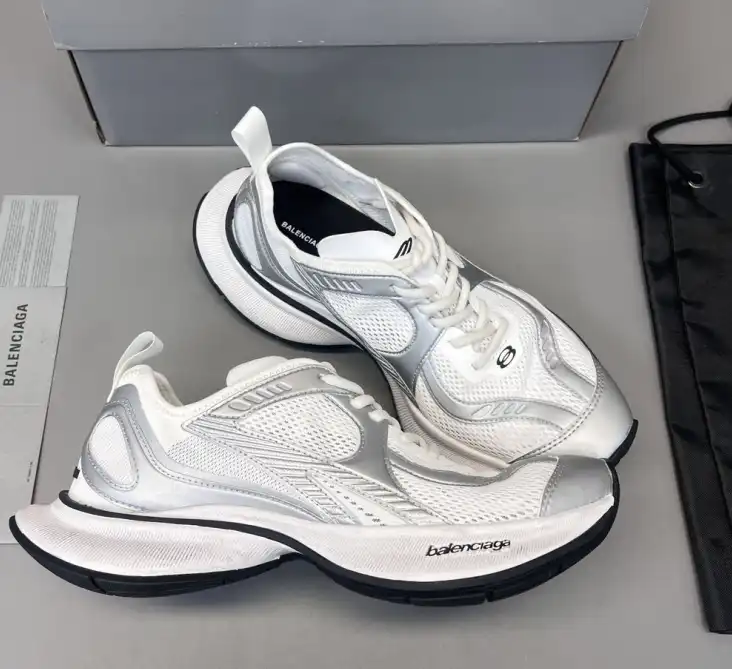 hype Balenciaga Sneakers