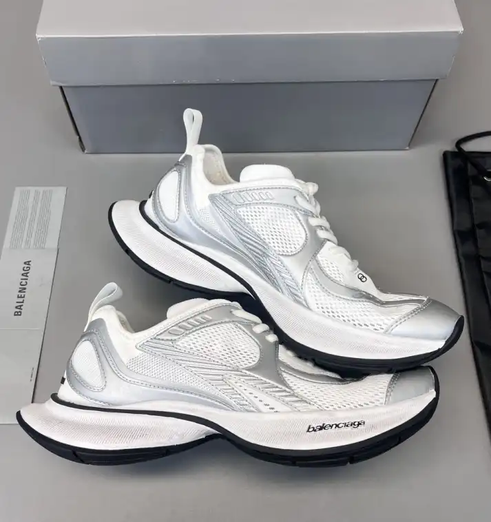 hype Balenciaga Sneakers