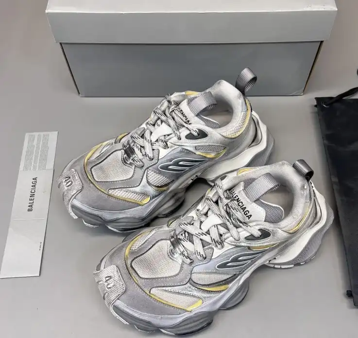 hype Balenciaga Sneakers