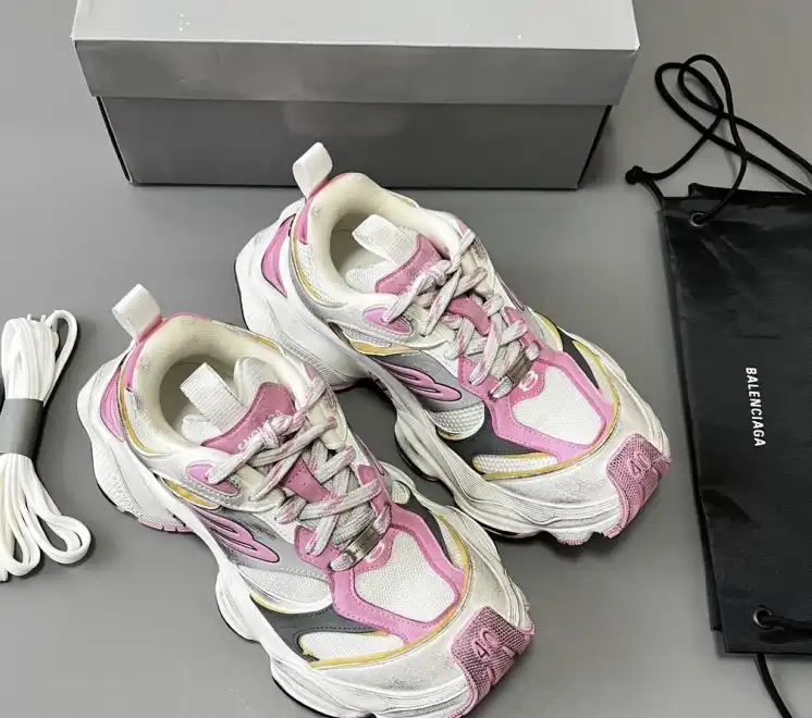 hype Balenciaga Sneakers