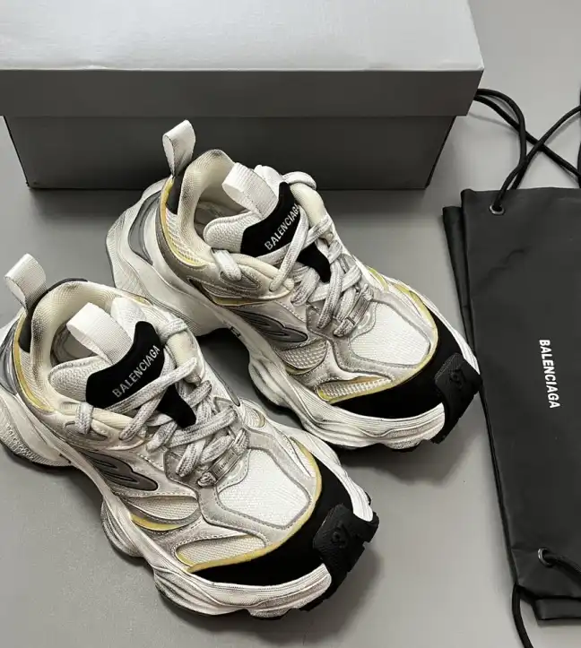 hype Balenciaga Sneakers