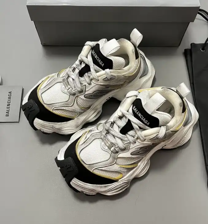 hype Balenciaga Sneakers