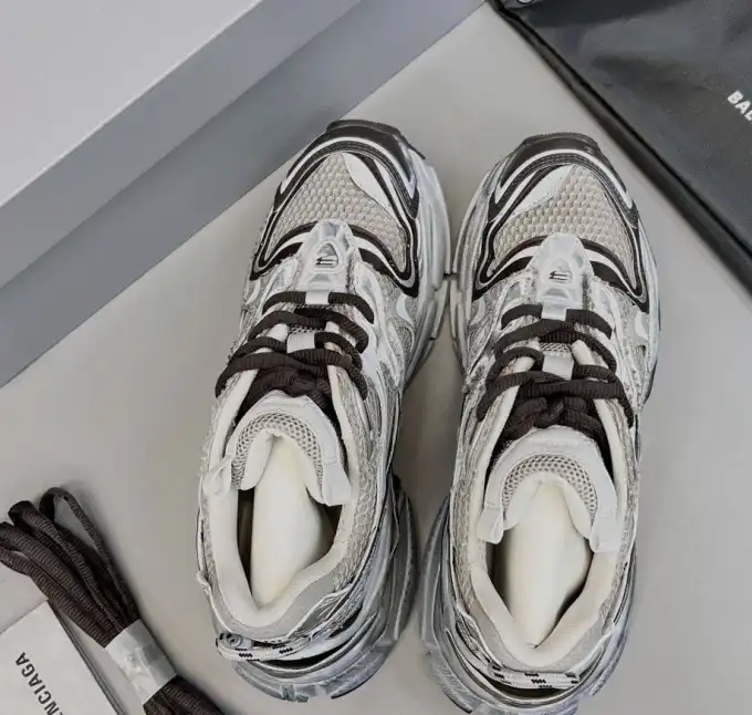 hype Balenciaga Sneakers