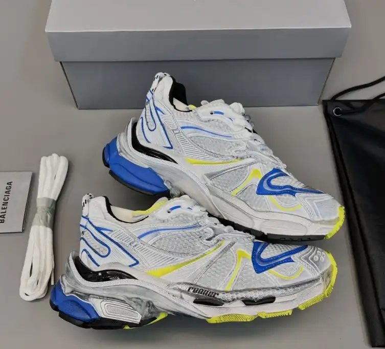 hype Balenciaga Sneakers