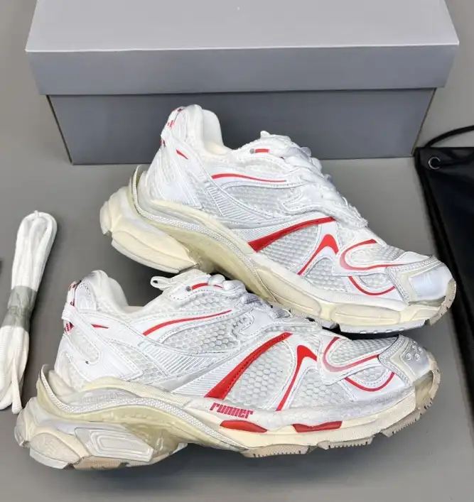 hype Balenciaga Sneakers