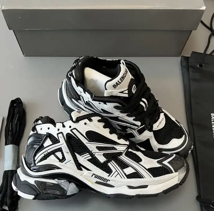 hype Balenciaga Sneakers