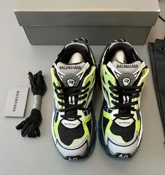 hype Balenciaga Sneakers