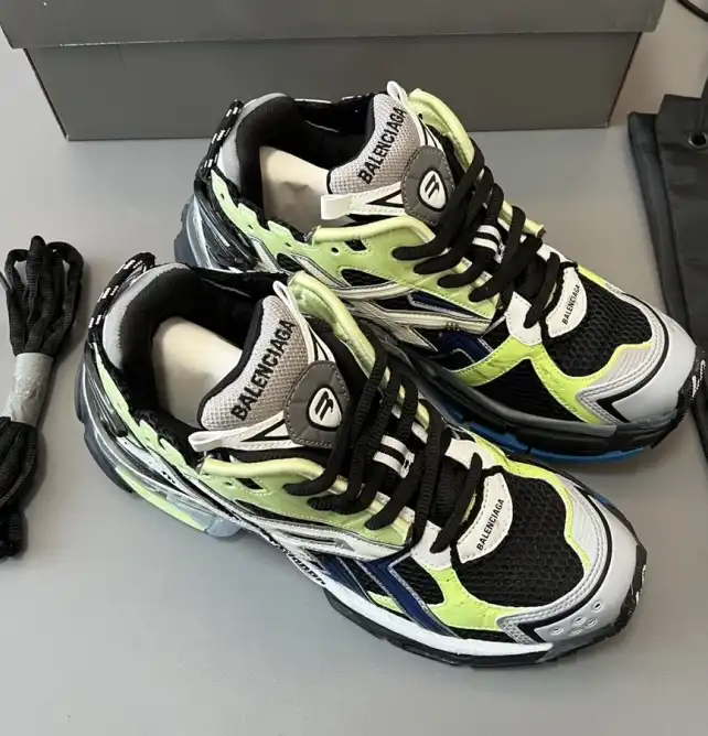 hype Balenciaga Sneakers