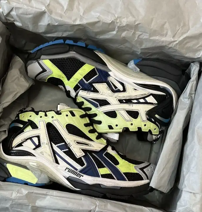 hype Balenciaga Sneakers