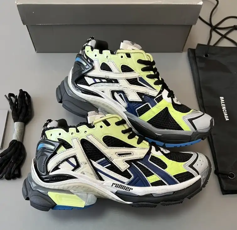 hype Balenciaga Sneakers